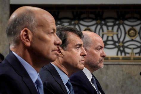 Executives from failed banks questioned on CEO pay, risk management at Senate hearing